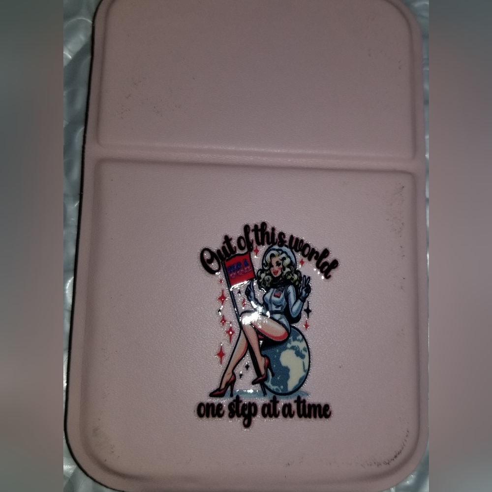 - Customized "Out Of This World, One Step At A Time" Compact Folderable Mi… - Picture 3 of 5